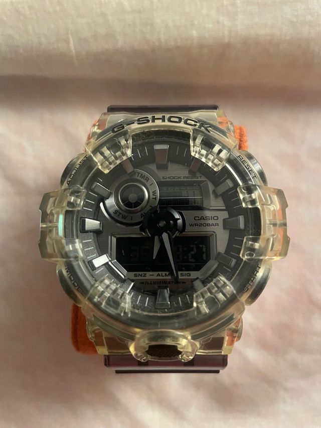 Casio G-shok GA700sk