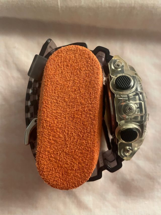 Casio G-shok GA700sk