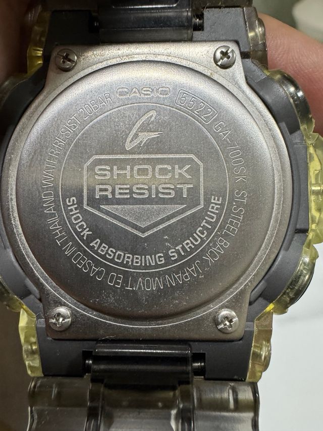 Casio G-shok GA700sk