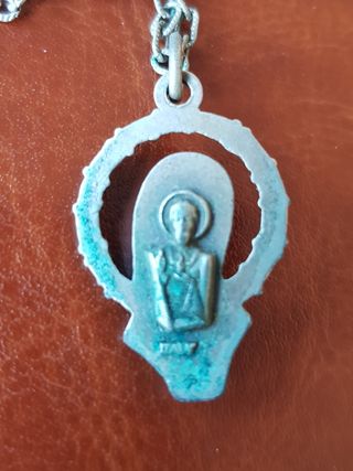 Muy antigua medalla plateada,virgen
