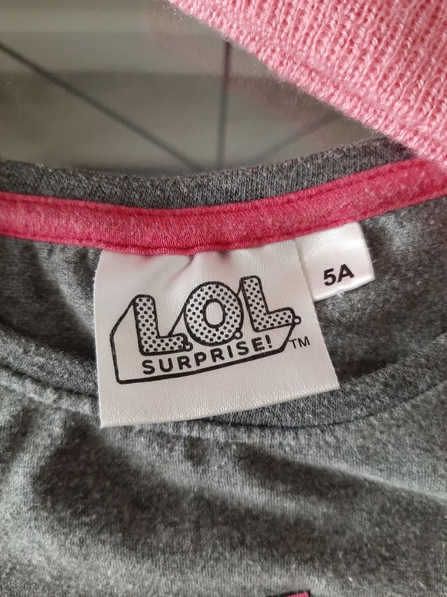 Camiseta y gorro LOL Surprise