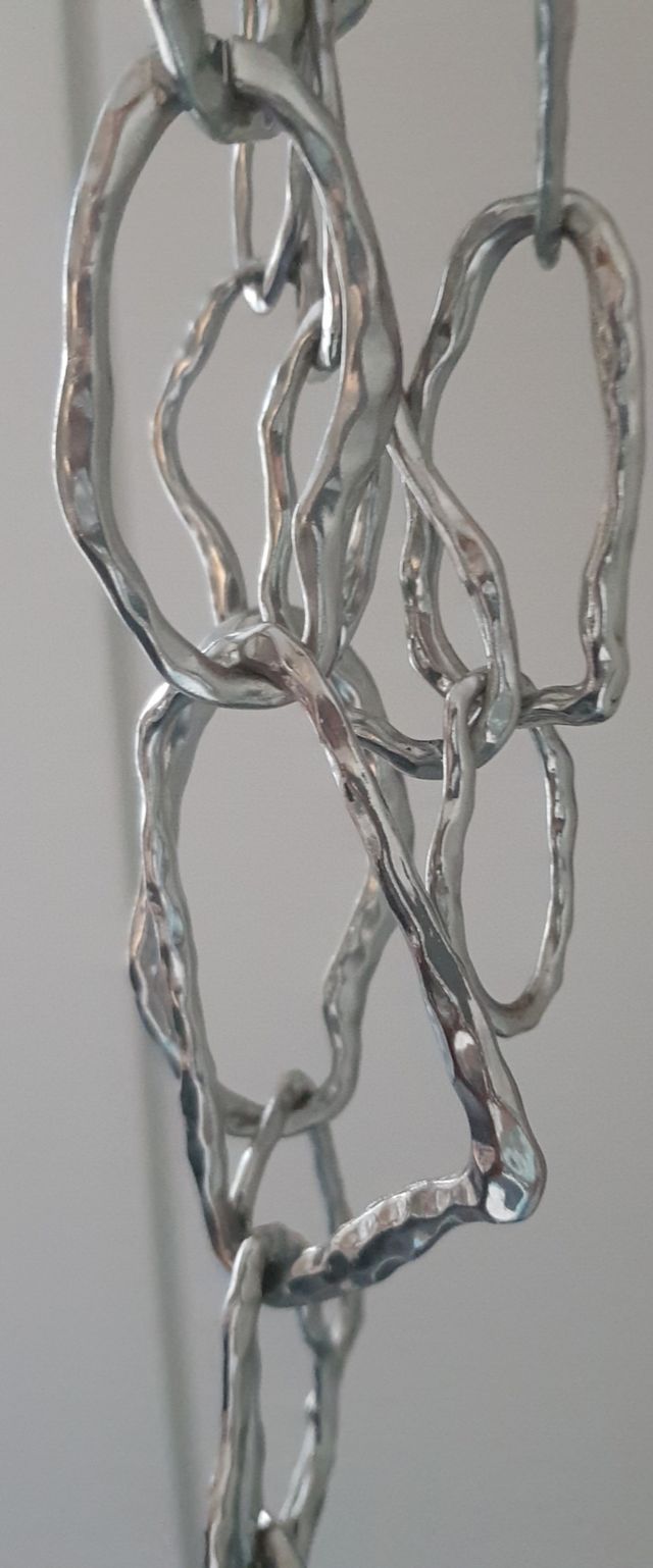 collana lunga a maglie irregolari