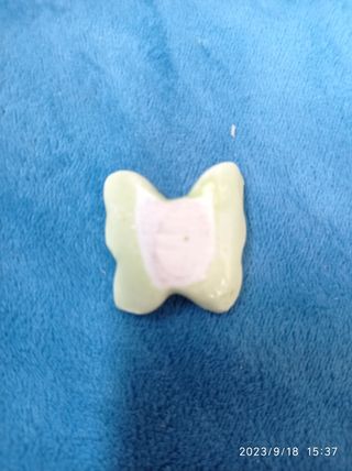 Juguetes y adornos variados