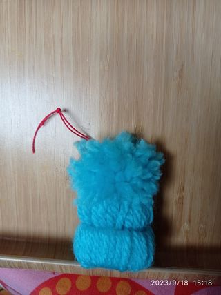 Juguetes y adornos variados