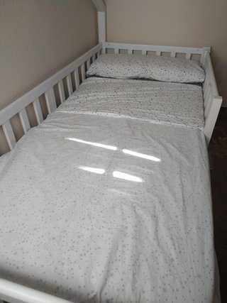 Cama casita Montessori