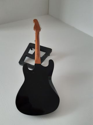 Guitarra decoración Rolling Stones