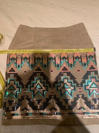 FALDA DE LUJO DE ANTE 