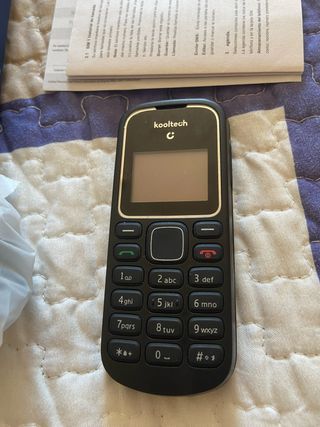 Teléfono movil Kooltech