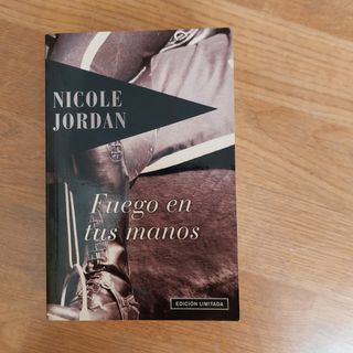 Fuego en tus manos - Nicole Jordan