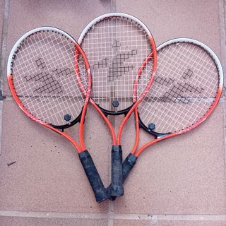 Tenis