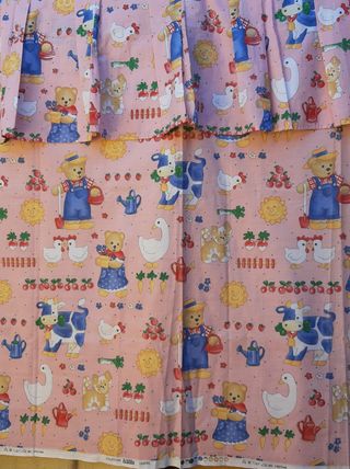 Cortinas habitación niños, muy amplia para ventana