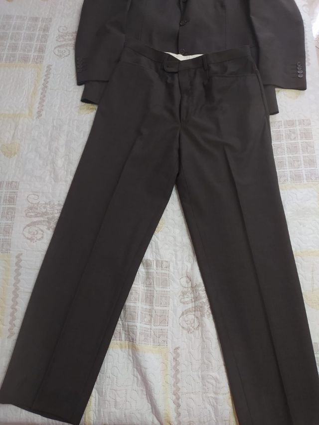 Completo elegante marrone da uomo giacca pantalone