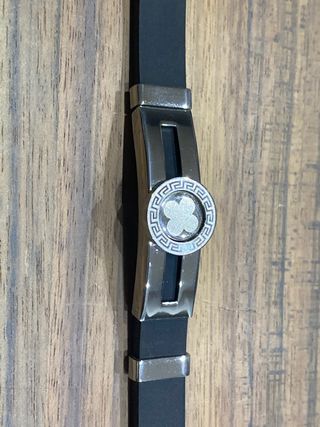 brazalete-pulsera de caucho y acero