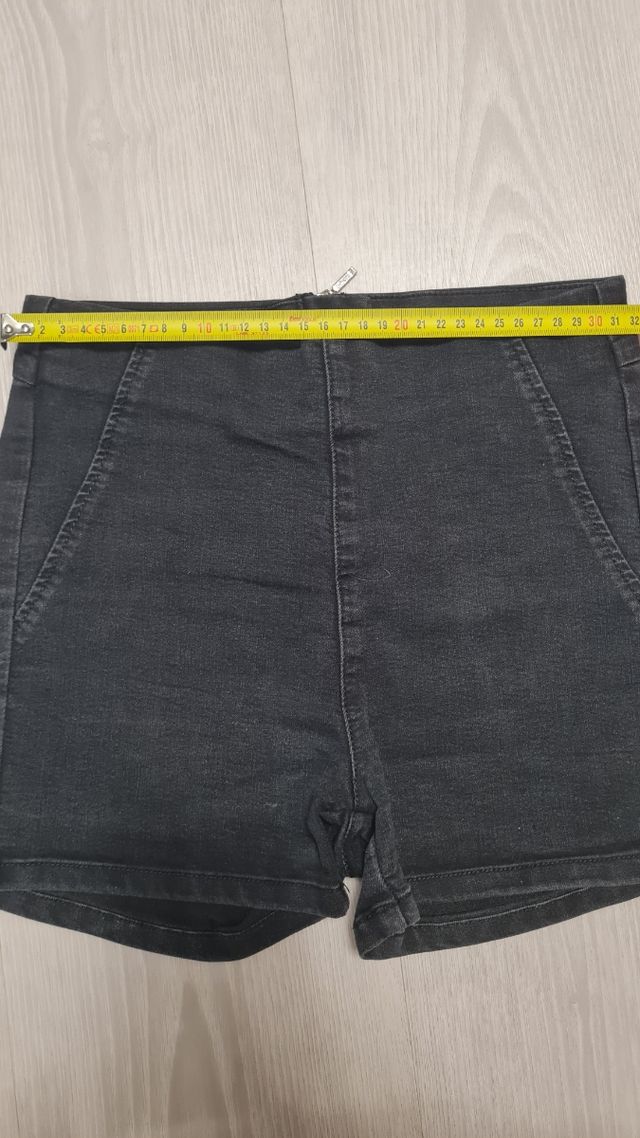 Pantaloncini vita alta neri