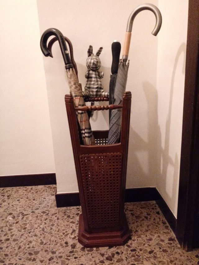 Paragüero de madera