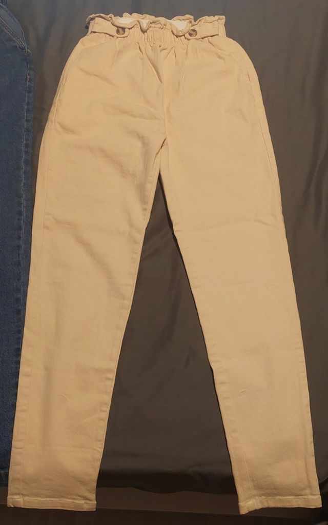 A ESTRENAR LOTE 2 PANTALONES PAPERBAG NIÑA