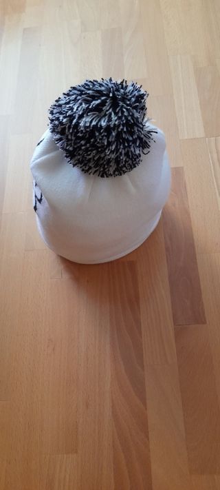 Gorro BEE inspired blanco roto