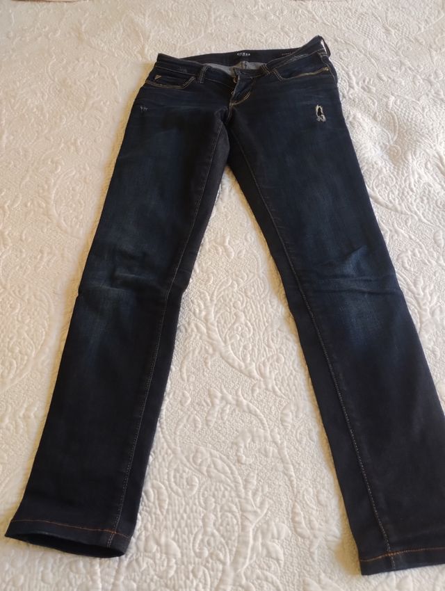 vaqueros Guess