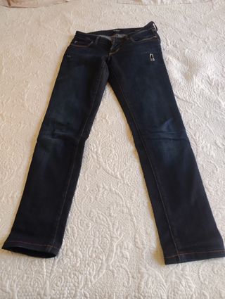 vaqueros Guess