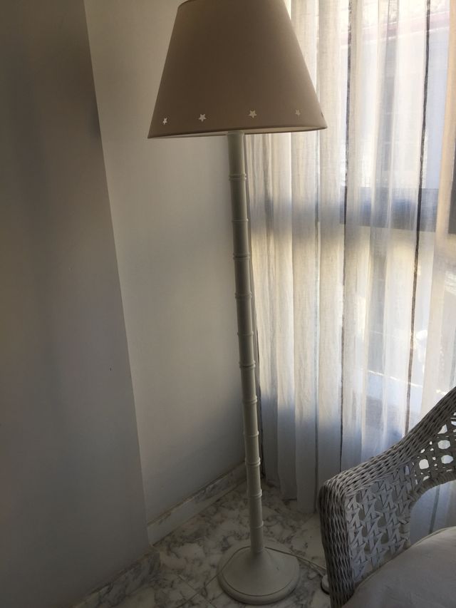 Lampara de pie