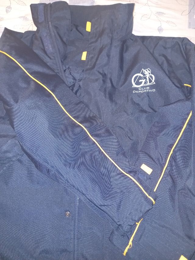 Abrigo niño talla S (12-14 años)