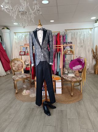 traje ramon sanjurjo