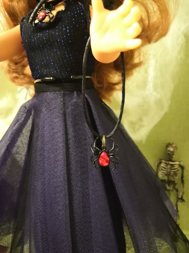 HALLOWEEN NANCY: COLGANTE ARAÑA