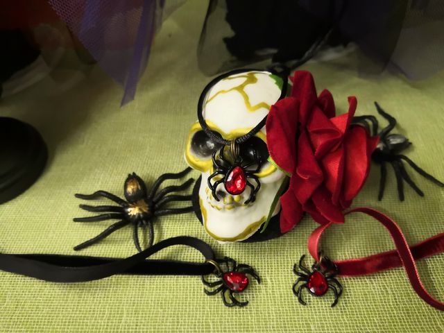 HALLOWEEN NANCY: COLGANTE ARAÑA