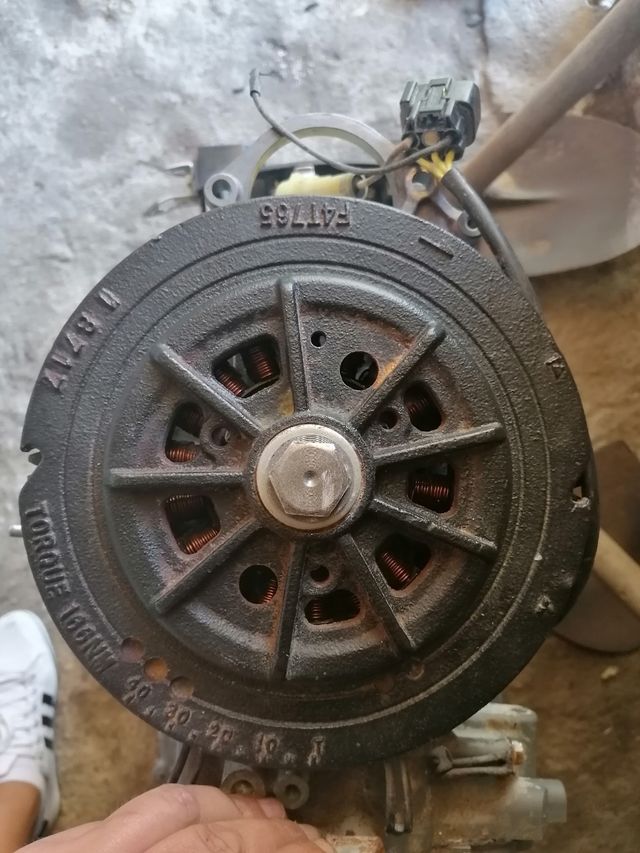 Plato magnetico fueraborda suzuki