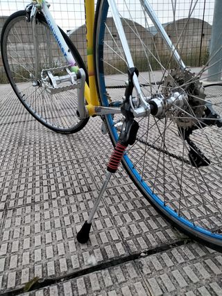 Bicicleta de carretera adaptada para uso en ciudad