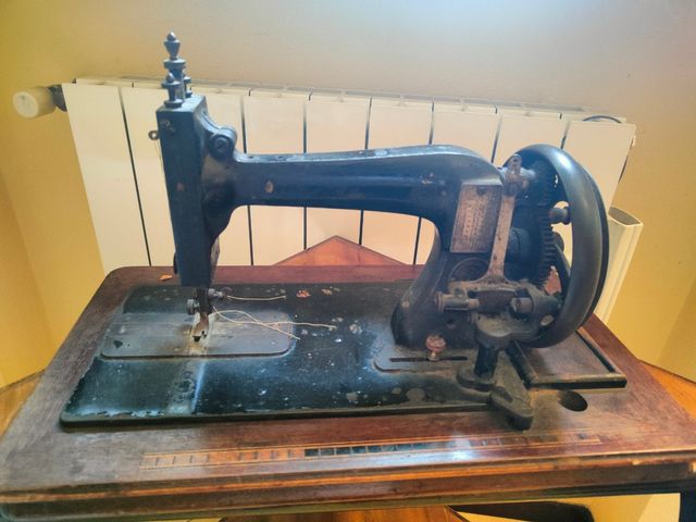 Macchina da cucire vintage