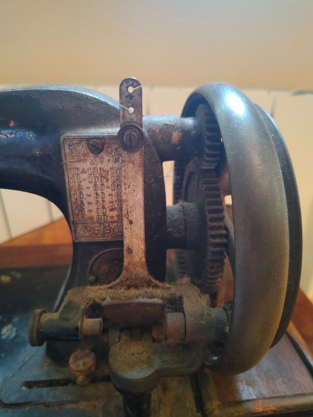 Macchina da cucire vintage