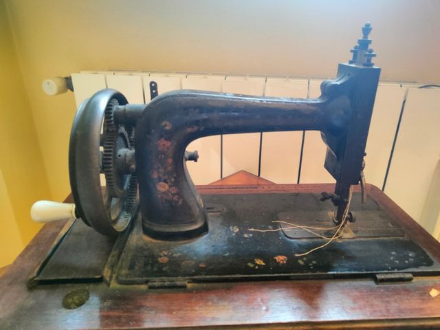 Macchina da cucire vintage