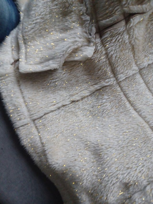 Abrigo de niña 110 cm. Palomino