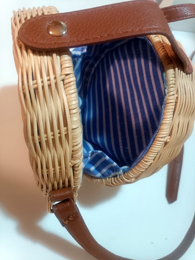 Bolso pequeño mimbre