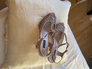 Zapatos de tacón con plataforma interior