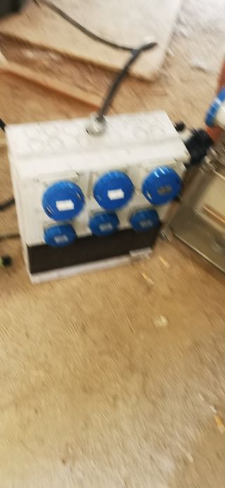 Cuadro de luz de obra