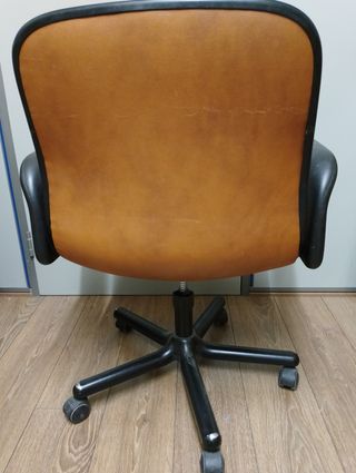 Sillón despacho con ruedas