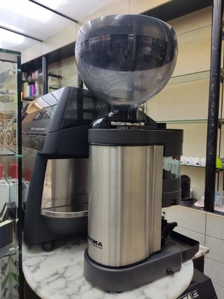 Macchina da caffè FAEMA professionale e macinino