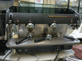 Macchina da caffè FAEMA professionale e macinino