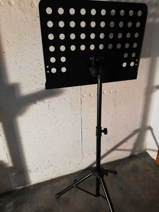 Suporte para partituras musicais