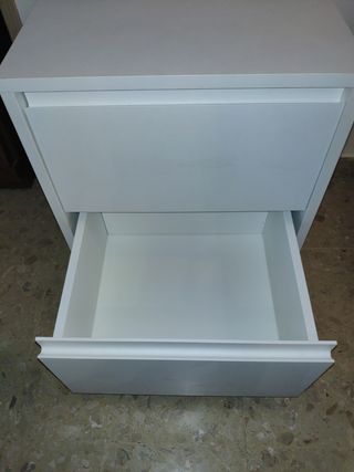 Mueble blanco 2 cajones