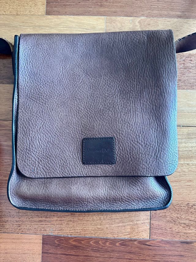 Bolso de 100%piel Massimo Dutti