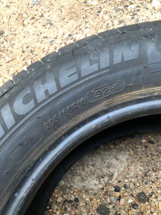 1 neumatico Michelin Energy Saver 205/60 R16” 92H