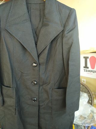 Vestido con chaqueta