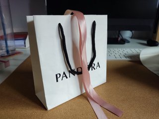 Bolsitas y cajas Pandora