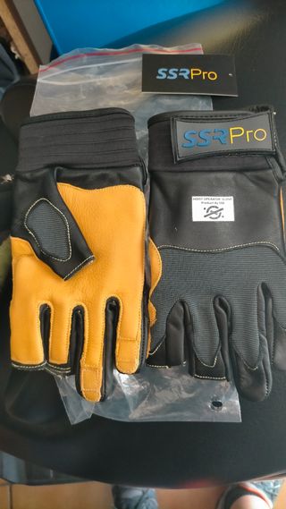 Guantes piloto o vuelo.