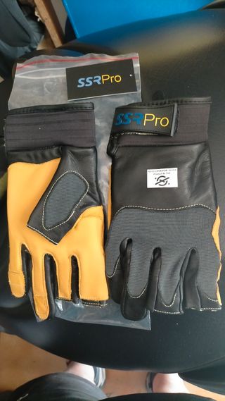 Guantes piloto o vuelo.