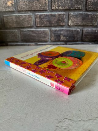 Libro di cucito "Pretty little pincushions"