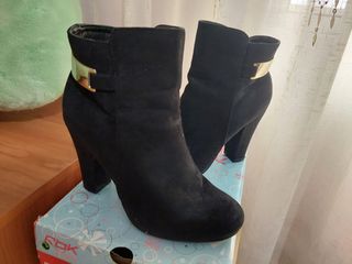 Botines negros